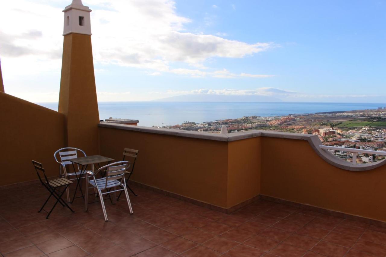 Holiday Home With A Serene Ocean And Mountain View Costa Adeje  Exterior foto